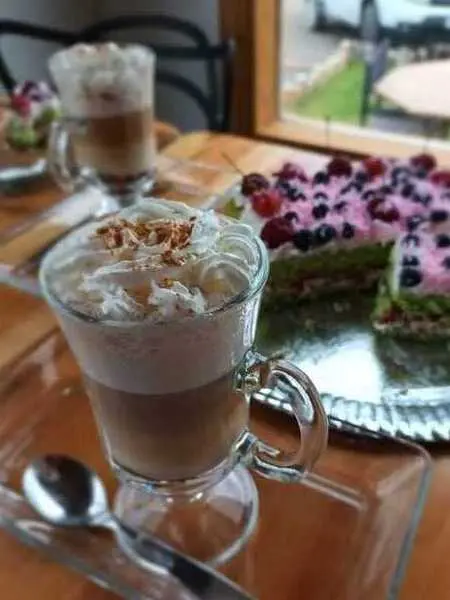 Cafetería artesanal y especialidades en Villa Meliquina